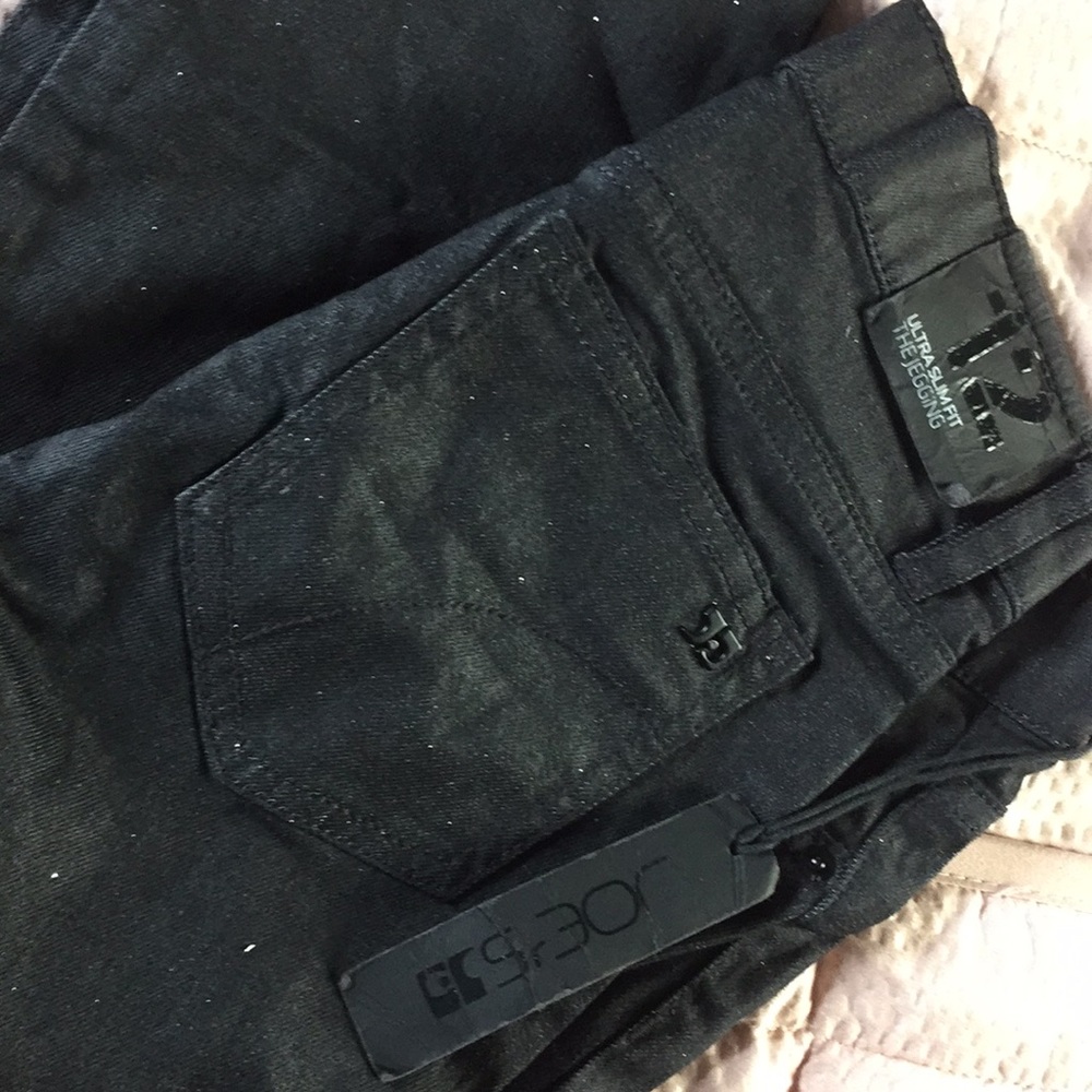 JOE’S ULTRA SLIM FIT JEGGINGS
